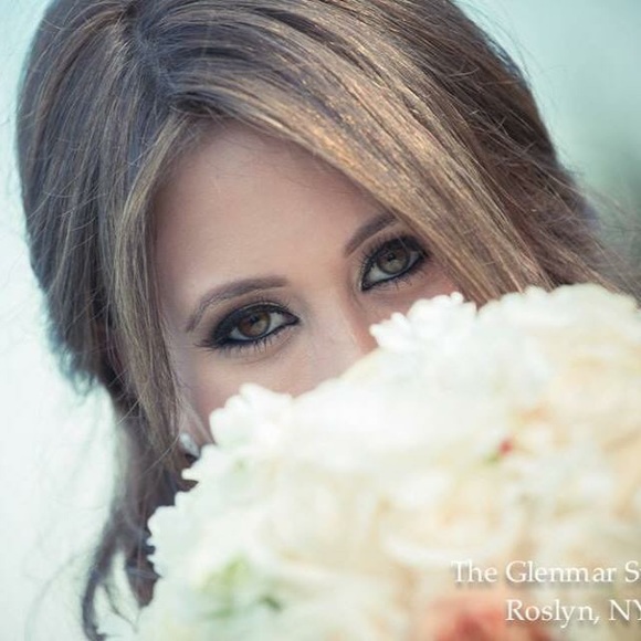 Meet your Posher, Alana - Picture 1 of 1